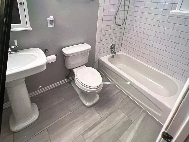 4906 Abbott Ave — Photo 4