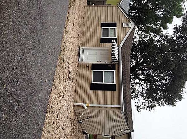 1st image of 429 Lakewood Cir