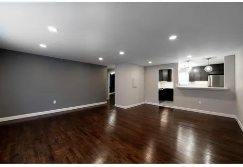 Sunset Rock Apartments Photo 1