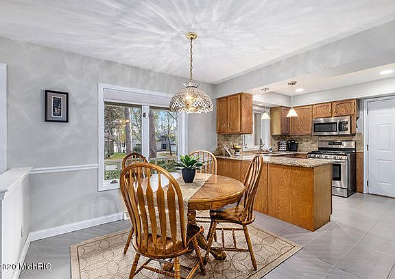 5th image of 5777 Arroyo Vista Dr NE