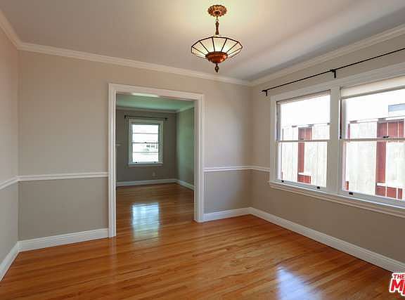 4th image of 2738 Colby Ave