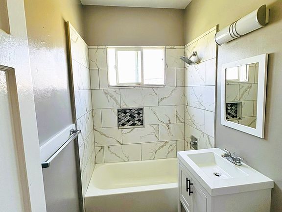2nd image of 527 W 3rd St #310