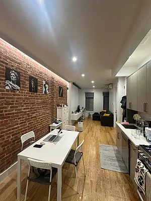 Rented by Space Real Estate | media 1