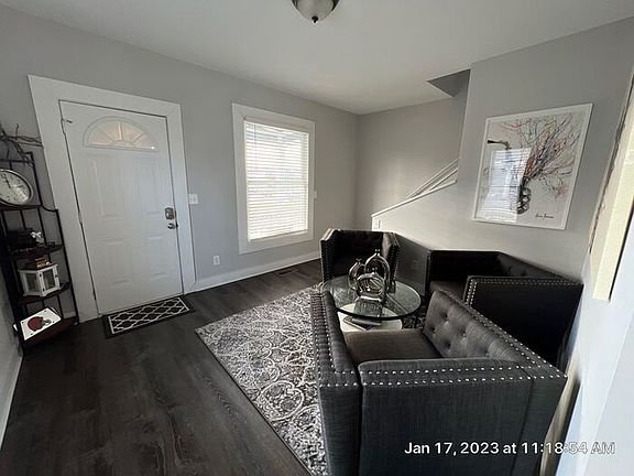 4th image of 610 Stewart Ave