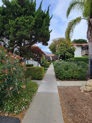 2638 State St Photo 1