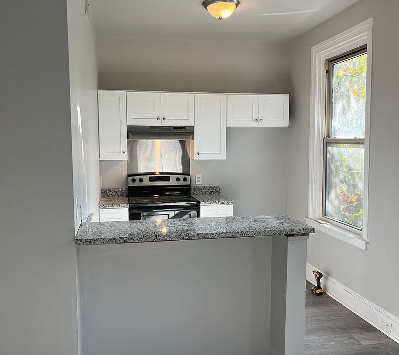1st image of 301 E King St #313-4