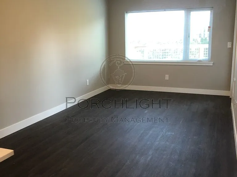 1882 Front St #1302 — Photo 8