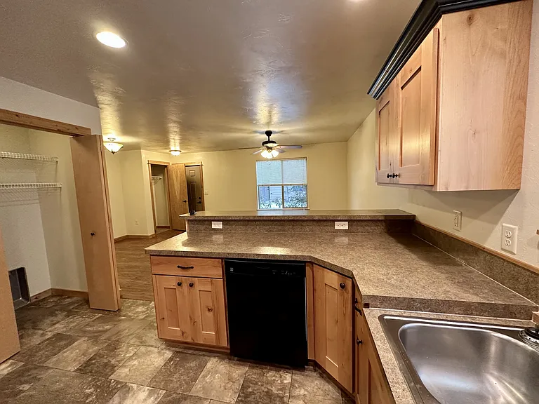 109 Reed Ave #1 — Photo 15