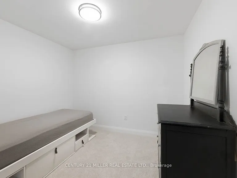 362 Wellington St E — Photo 28