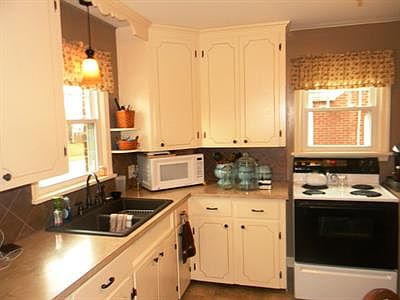 3rd image of 1309 Washington Blvd