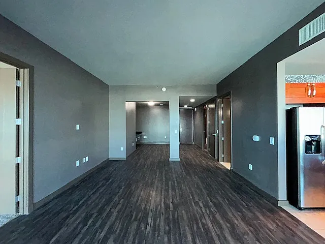 4525 Dean Martin Dr — Photo 3