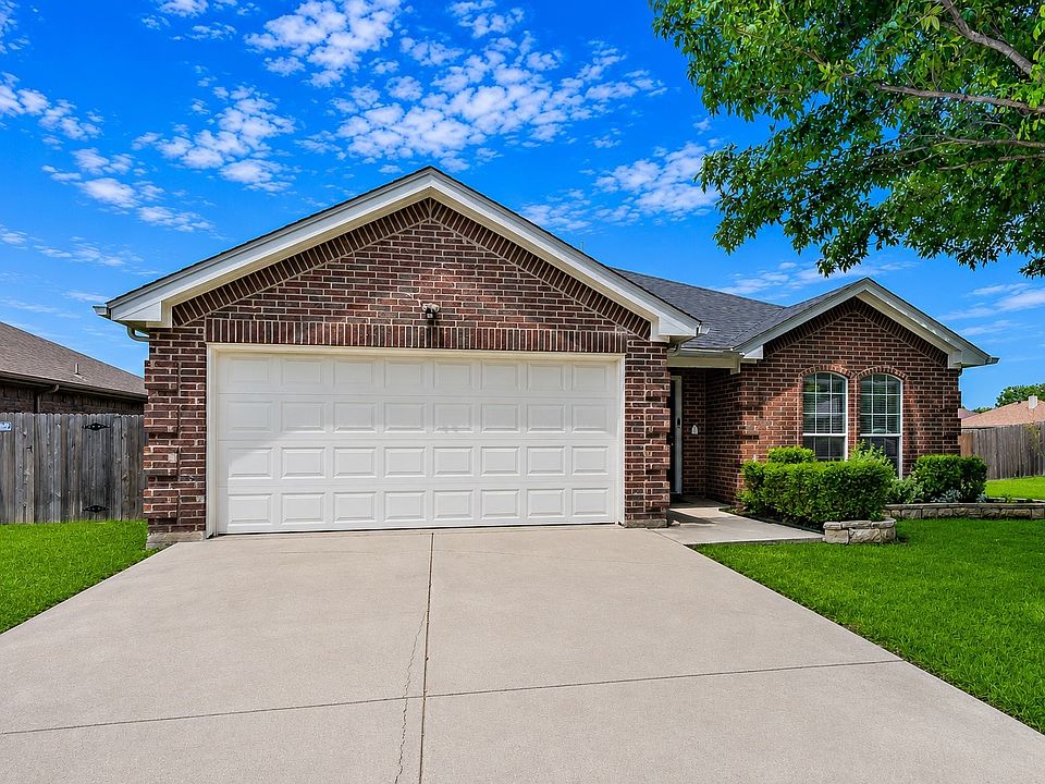 1st image of 445 Vista Way Dr