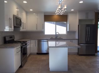 127 Springfield Ave, Huntington Beach, CA 92648