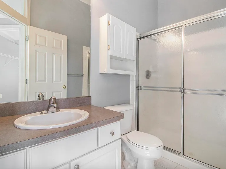 5974 Versailles Ave — Photo 25