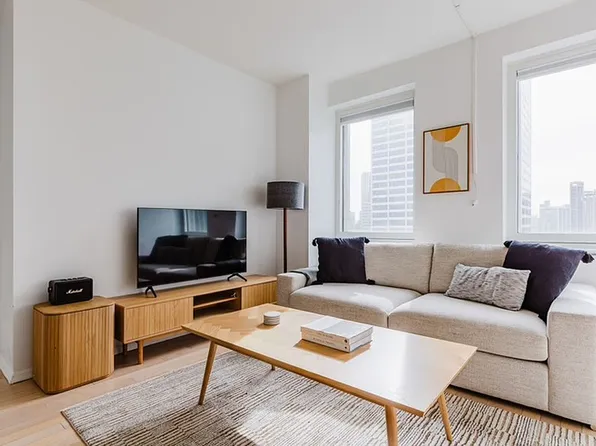 70 W 45th St #33C, New York, NY 10036
