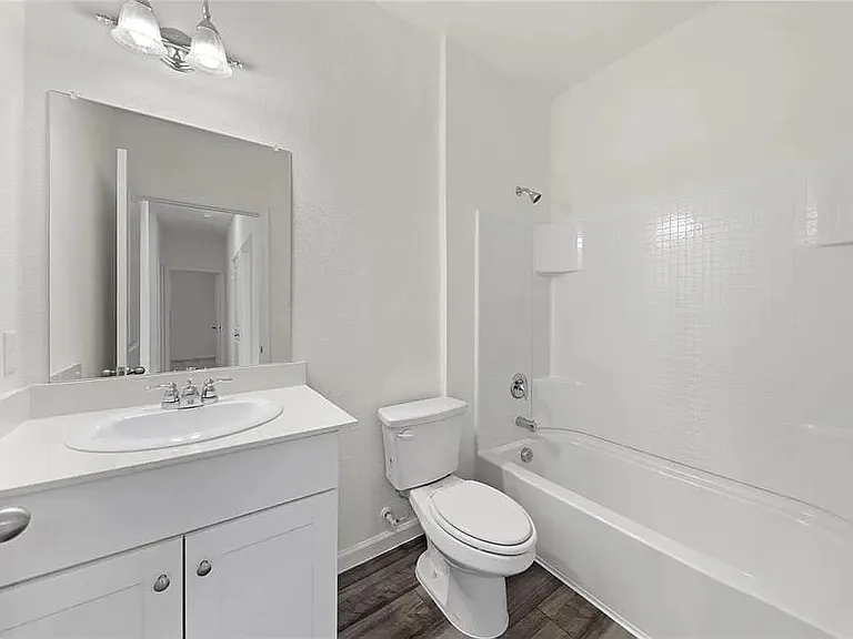 783 Camden Dr — Photo 5