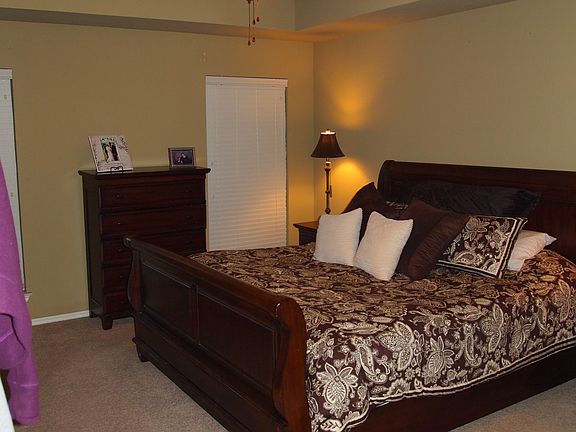 5th image of 10509 Cliffe Hollow Dr