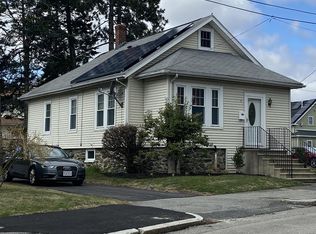 11 Dell Ave, Worcester, MA 01604