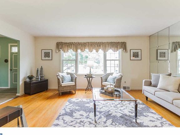 5th image of 2623 Boxwood Dr