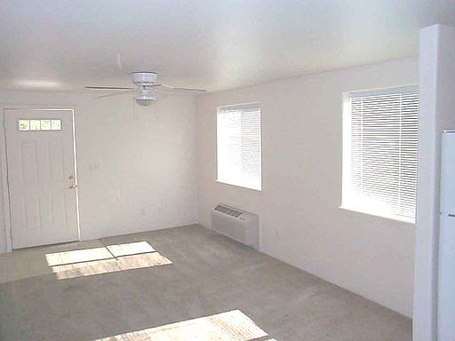 2nd image of 424 Manzanita St APT E
