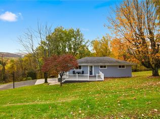 2224 Ridgeview Rd, Mount Pleasant, PA 15666