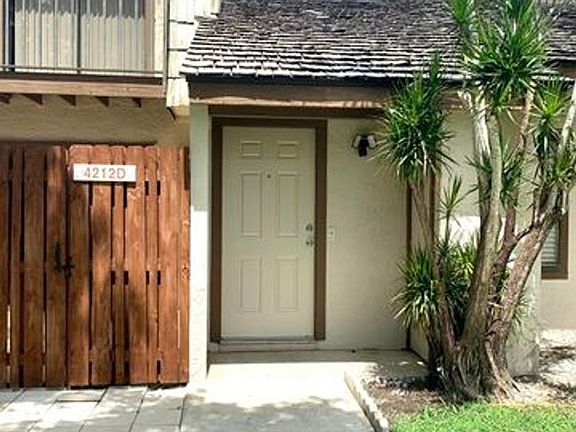5th image of 4212 Palm Bay Cir APT D