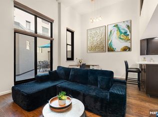 518 Gregory Avenue #201, Weehawken, NJ 07086