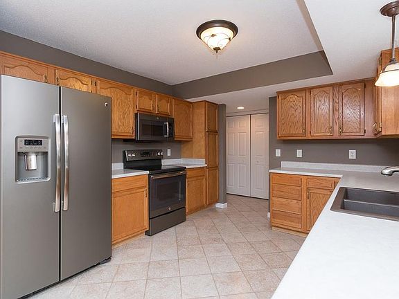 2nd image of 17324 Pine Wood Ln