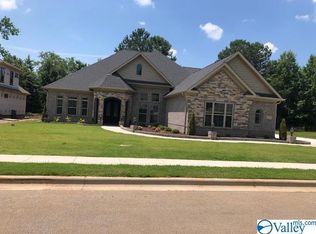 120 Huntsmen Ln, Harvest, AL 35749