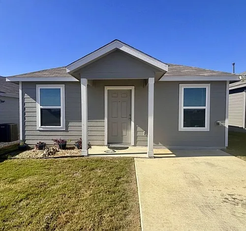 12931 Kathleen St Photo 1