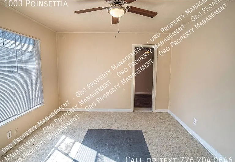 1003 Poinsettia — Photo 15