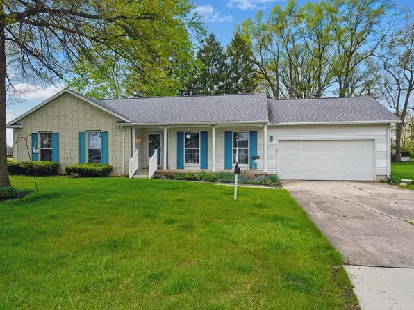 1579 Woodland Dr, Bucyrus, OH 44820