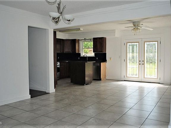 5th image of 123 Alverado Dr