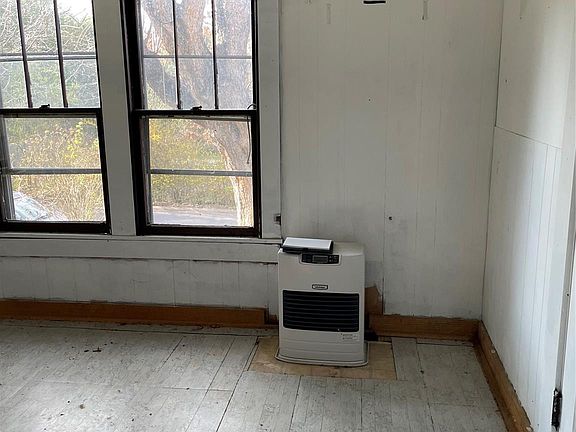 2nd image of 51 Holtzclaw St