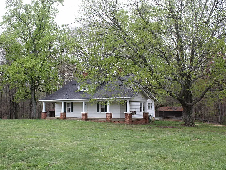 Flat Shoals Rd — Photo 1