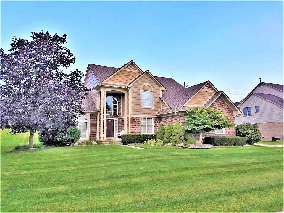 1st image of 6794 Woodcrest Dr