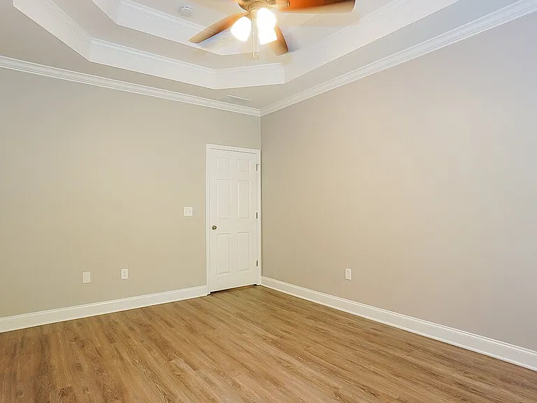 215 Village Park Dr — Photo 9
