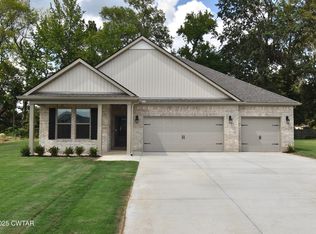 23 Chadro Cv, Jackson, TN 38305