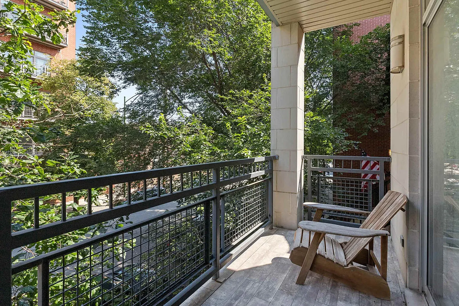 2 bed, 2.0 bath, 1194 sqft, $4,843 — Photo 2