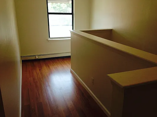 Rented by Premier Metro Realty Corp | media 28