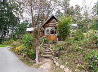 375 Village Bay Rd, Southern Gulf Islands, BC V0N2J2