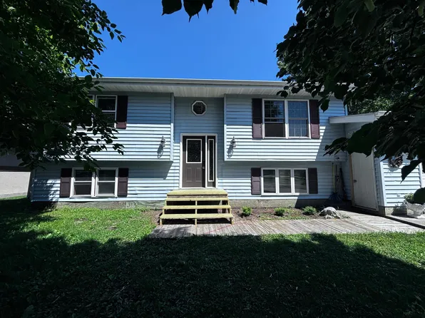 1607 13th Ave W, International Falls, MN 56649