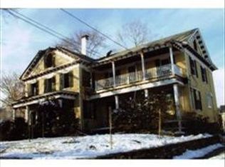 42 Edwards St, Southbridge, MA 01550