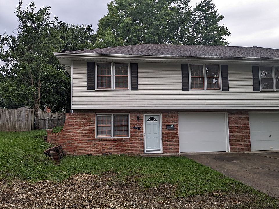 1st image of 1005-1007 NW Range St