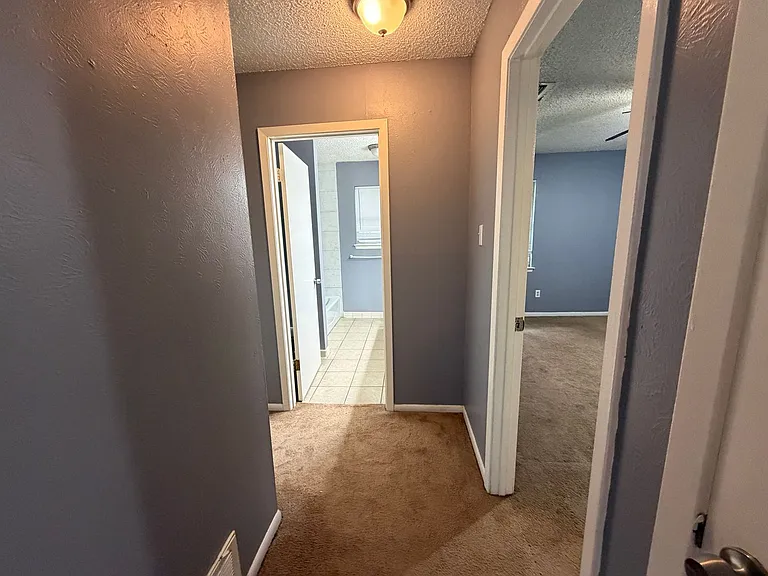 1404 E Vardeman Ave — Photo 13