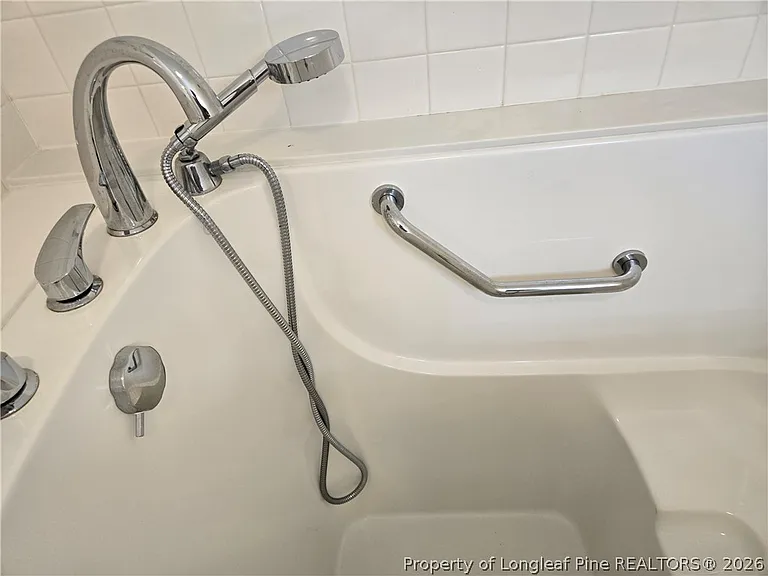 625 Loblolly Dr — Photo 35
