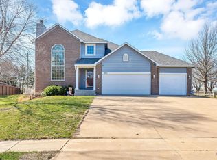 4201 SE Oakview Ln, Topeka, KS 66609