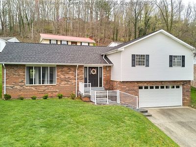 275 Eureka Rd, Charleston, WV, 25314