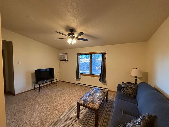 2nd image of 15-502 Cedar Ct