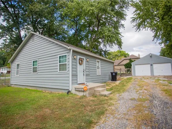 12900 E Silver Ln, Independence, MO 64050